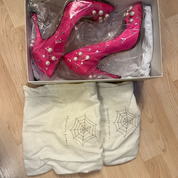 Rare 🔥🔥🔥Charlotte Olympia Bacall Pink Pumps - HOT PINK!!! - Picture 5 of 9